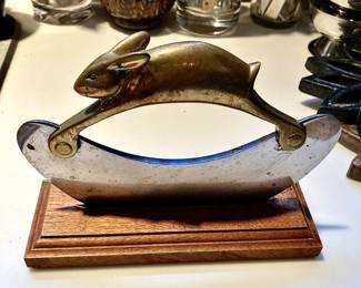 Charles Fach rabbit mezzaluna