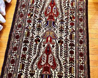 5x2.9 Iranian hand knotted rug