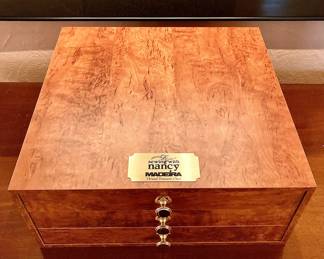 Madeira thread treasure chest