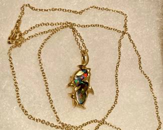 18k fire opal necklace