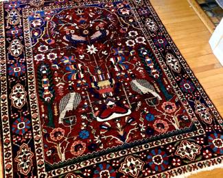 Gorgeous Bakhtiari hand knotted rug