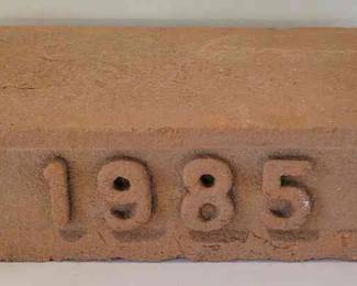  006 1985 Brick