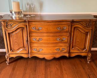 Karges (Evansville, Indiana) buffet table