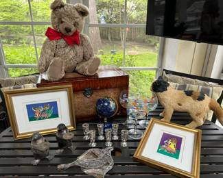 Assorted items, including a Steiff Growler Bear (0202/51)