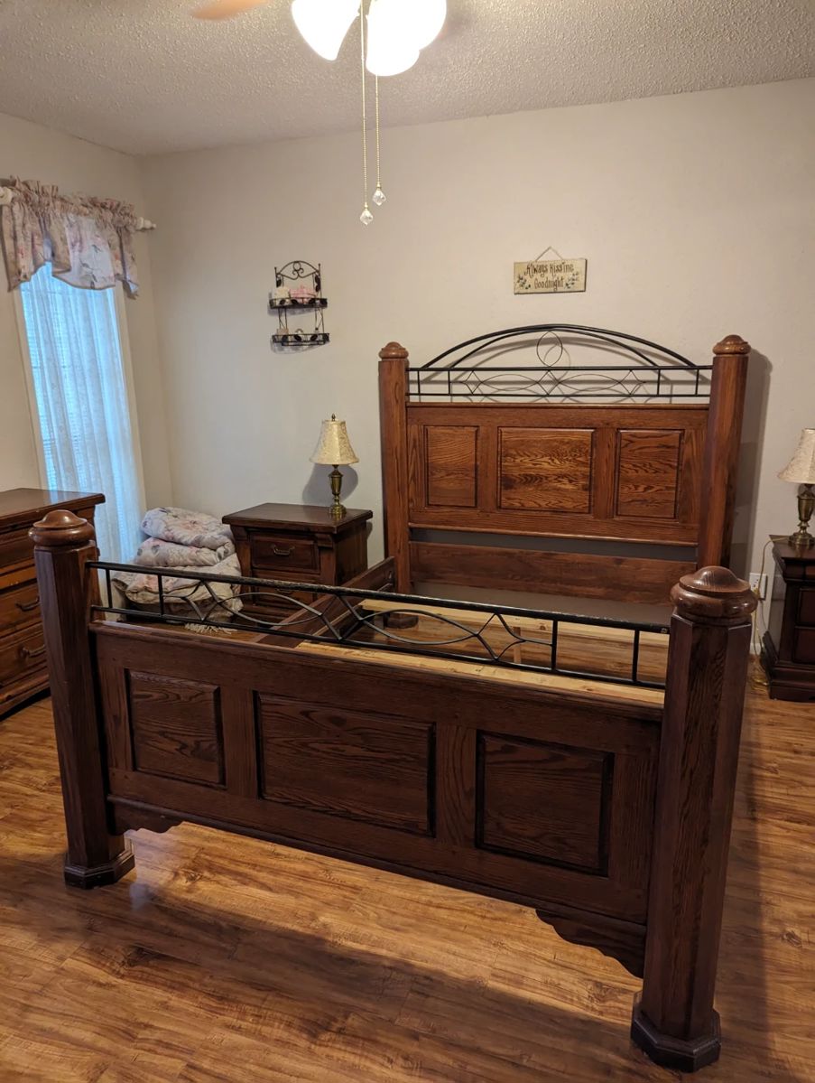 Fantastic Blue Moon Estate Sale in Annaville starts on 4/26/2024