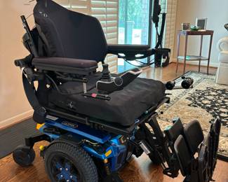 Brand new ilevel quantum electric wheelchair with accessories 
