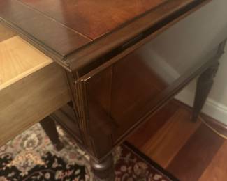 Double drop leaf table