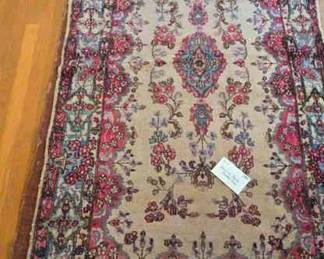 PERSIAN HAND KNOTED FLORAL RUG
