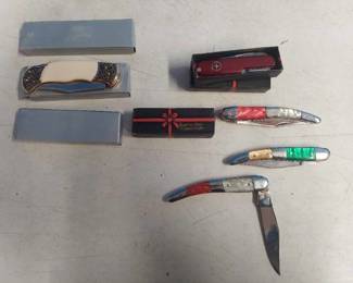 8 pocket knives