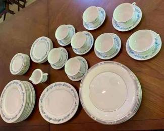 Lot 141-LR: Eclectic China Set

Includes: 
•	Theodore Haviland New York “Clinton” pattern
o	8 cups & saucers, 4 salad plates, 8 bread plates, 9 dinner plates, and 1 platter
•	Royal Doulton “Melissa” pattern
o	12 dinner plates


Condition: Good pre-owned condition
