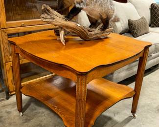 Vintage Table Orlando Estate Auction