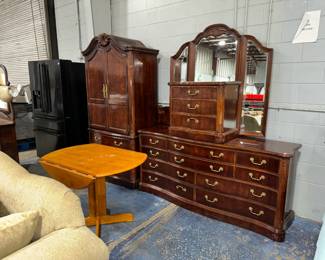 Dressers, Armoires and Nightstands Orlando