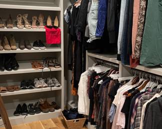 Women's clothing size 4-8. Shoes size 9-9.5