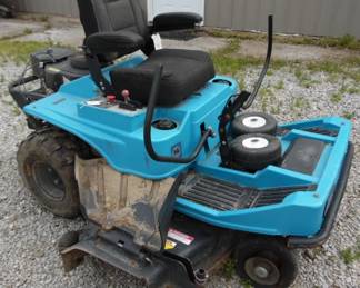 ilWV9hQ7 IhM8oYT4mHikYe