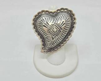 #568 • Native American Sterling adjustable Heart Ring, 30.40g
