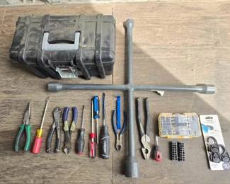 #4010 • Husky 16" Tool Box, Ken-Tool Tire Iron, Hand Tools
