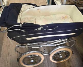 #7740 • Vintage Baby Stroller
