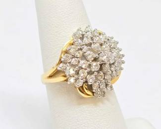 #704 • 14K Gold Round-Cut Cluster Diamond Ring, 6.89g

