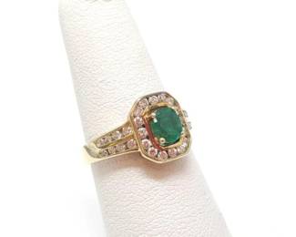#700 • 14K Diamond Jadeite Ring, 3.9g
