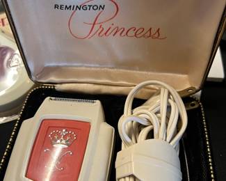 Vintage Remington Princess shaver