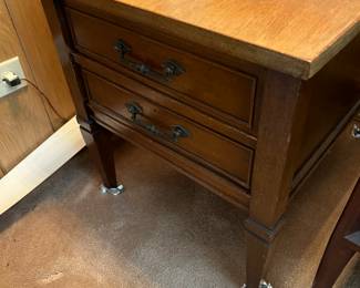 vintage 2 drawer end table