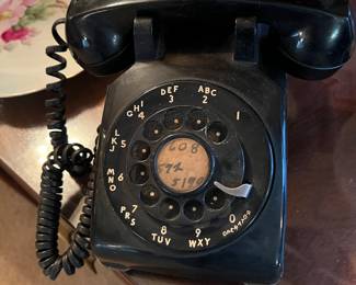 Vintage Illinois Bell rotary dial phone