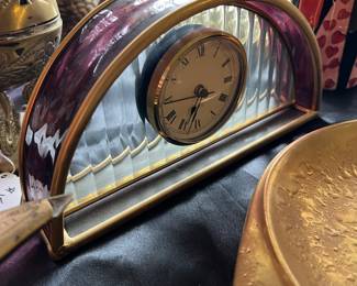 stained glass mantle clock