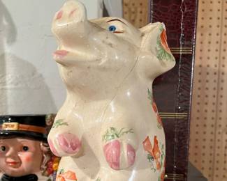 Vintage 1943 Chic Pottery piggy bank (has been glued)