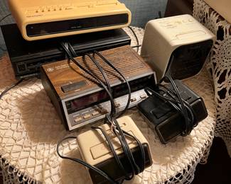 vintage clock radios
