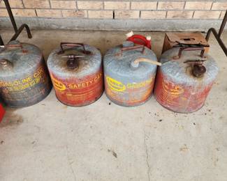 Antique and vintage gas cans