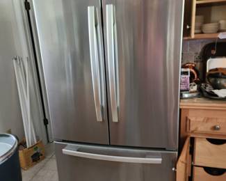 Whirlpool Gold refrigerator - it is only a few years old