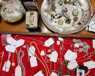 Uncovered more jewelry