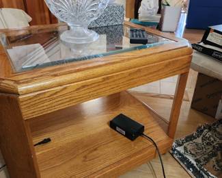 One of 2 matching end tables