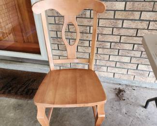 One of 2 pretty chairs