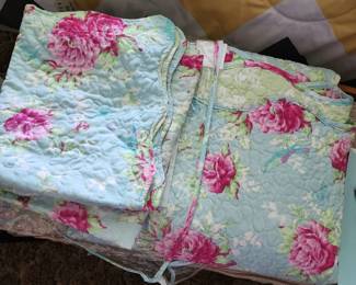 Beautiful bedspreads, comforter sets, quilts, sheets etc