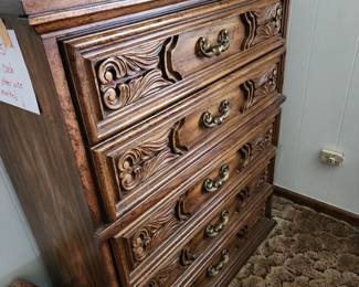 Burlington House chest of drawers - great condition