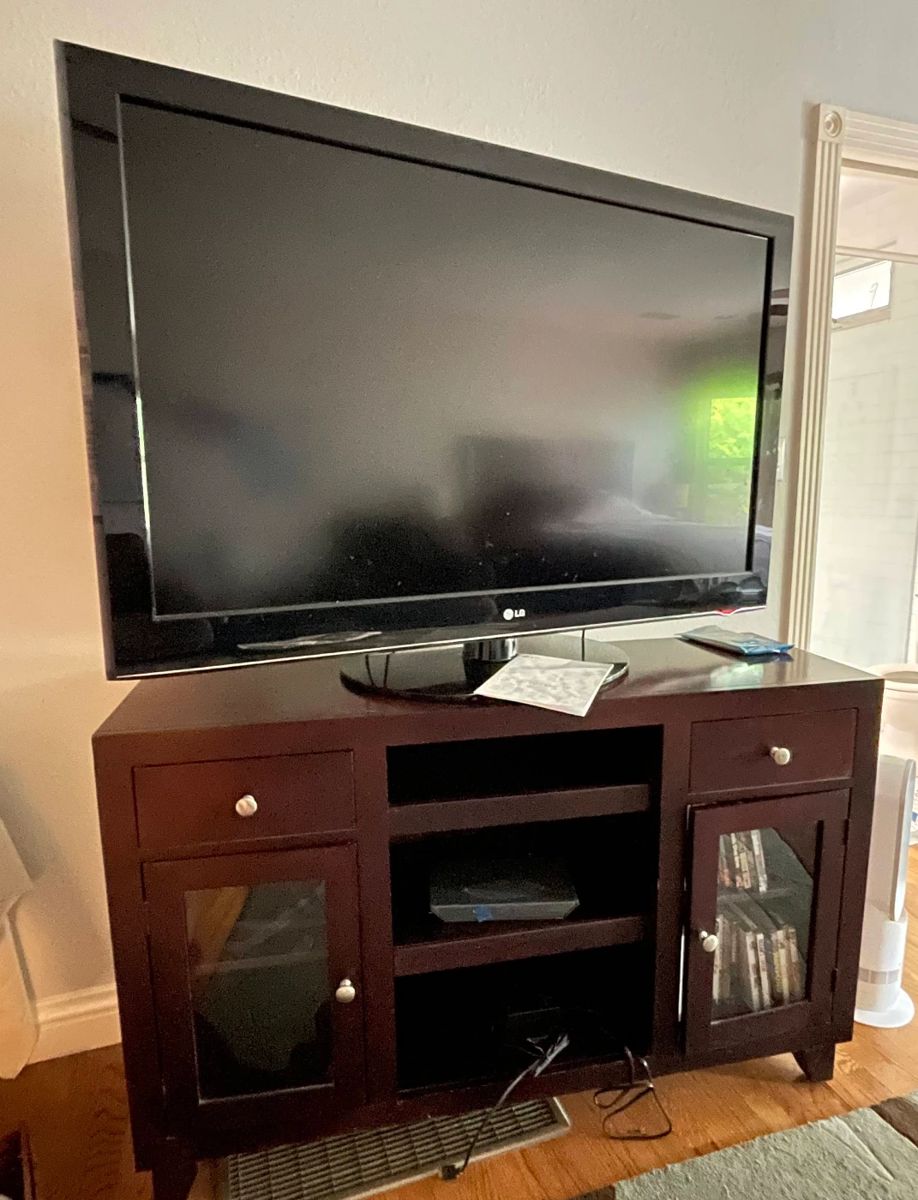 Estate Tag Contents/Furniture/Plants... starts on 4/26/2024