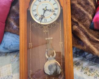Have 3 pendulum clocks, many round plastic wall clocks, 2 alarm clocks