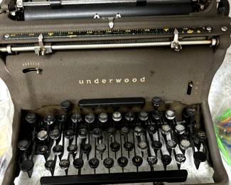 Nice old Underwood typewriter.