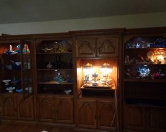 4 Pieces Display Units w/shelving & drawers