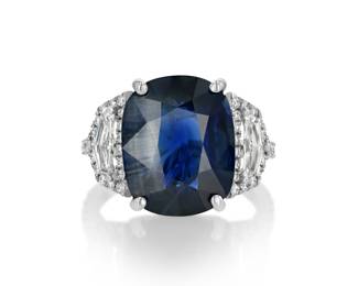 Lot 8062 Sapphire  Cadillac Diamond Ring