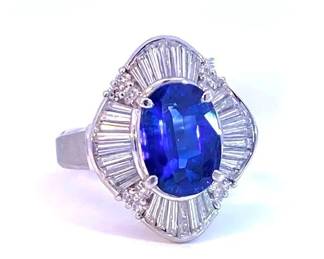 Lot 8028 Ceylon Sapphire  Diamond Ring