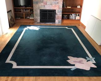 Room size sculptured rug