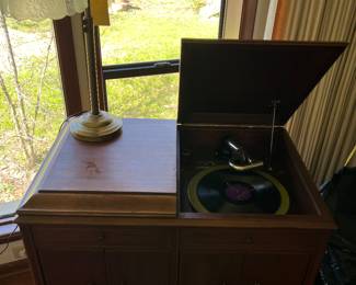 Victor Phonograph Talking Machine VV-215