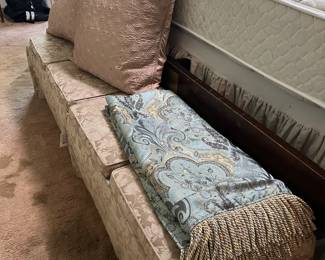 End of bed upholstered bench, cushions, quilted bed throw