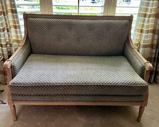 Sette -- 42 x 24 x 34.5