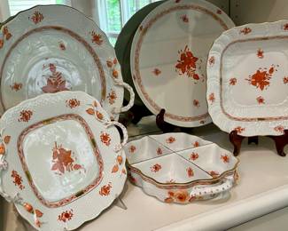 Herend Chinese Bouquet (Rust) serving pieces