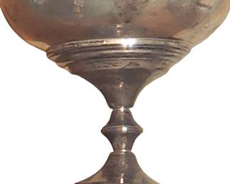 Several pieces of marble, porcelain and glass decor as well as wrought iron and other metal decor.