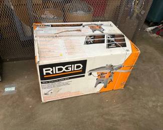 NEW RIDGID 10 CAST IRON TABLE SAW