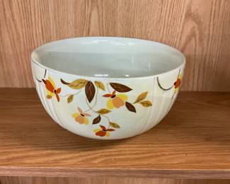 Vintage Halls Superior Quality Bowl Jewel Tea Autumn Leaf 
